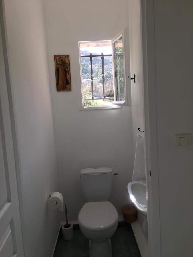 La Bergerie Pradel Bed and Breakfast Le Beaucet Εξωτερικό φωτογραφία